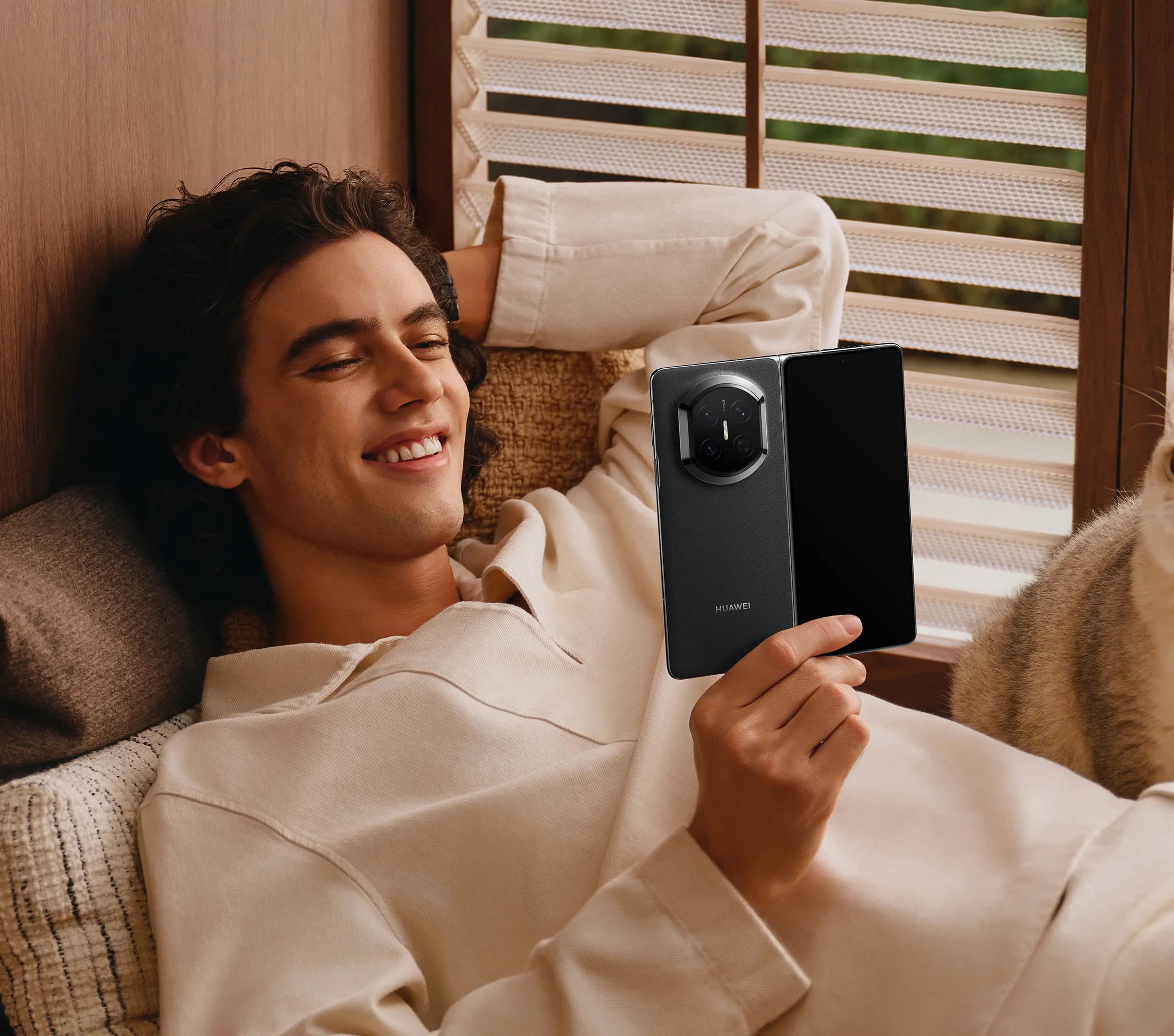 Смартфон HUAWEI Mate X7 16+512 ГБ Белый — фото 11